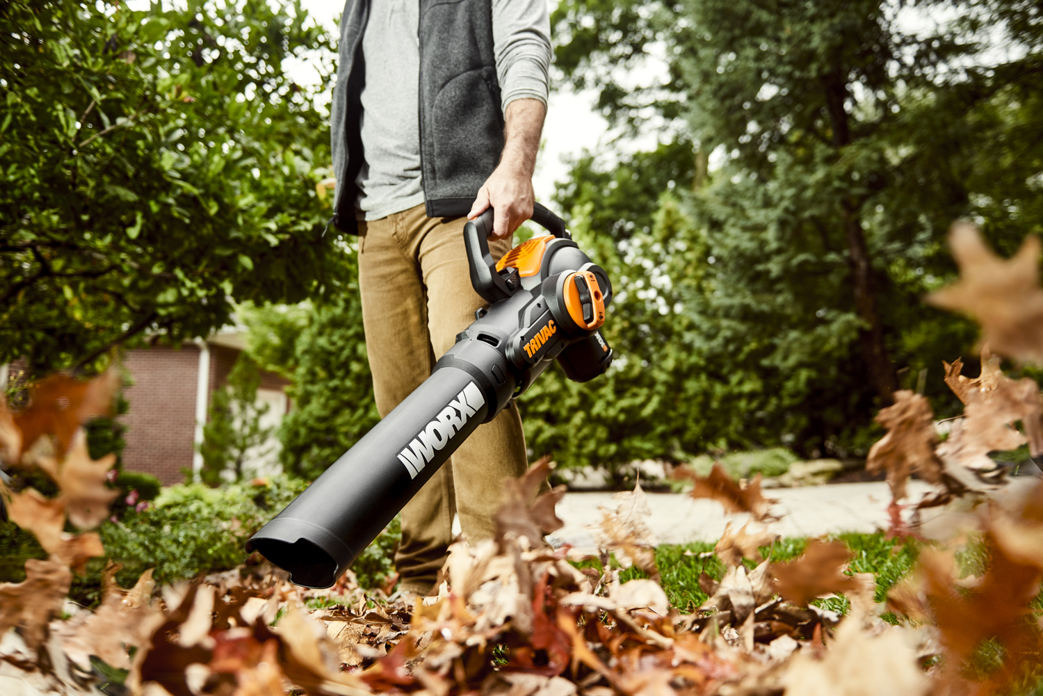 WORX Redesigns Popular 3 in 1 TRIVAC Blower Mulcher Vac To Easily